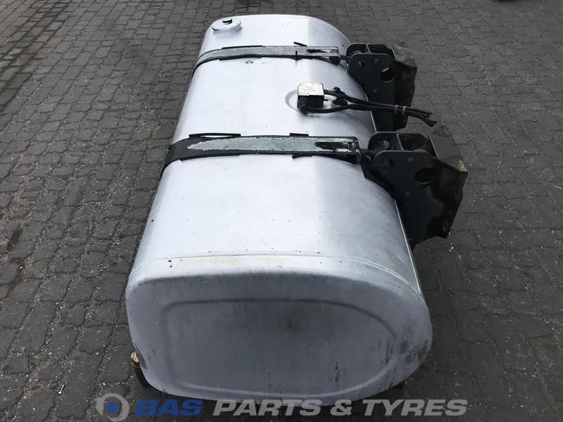 Renault Brandstoftank Renault 415 Liter G0000196 - Fuel tank for Truck: picture 2 Renault Brandstoftank Renault 415 Liter G0000196 - Fuel tank for Truck: picture 2