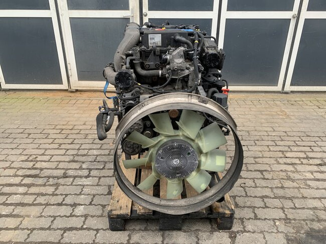 Renault D-Serie - Engine for Truck: picture 2 Renault D-Serie - Engine for Truck: picture 2