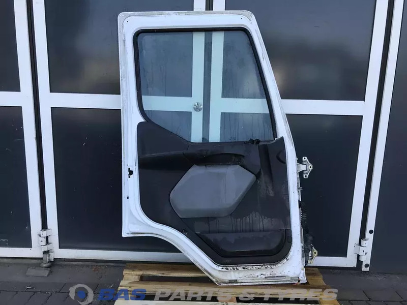 Renault D-Serie Portier Links Renault 5600464823 - Door and parts for Truck: picture 2 Renault D-Serie Portier Links Renault 5600464823 - Door and parts for Truck: picture 2