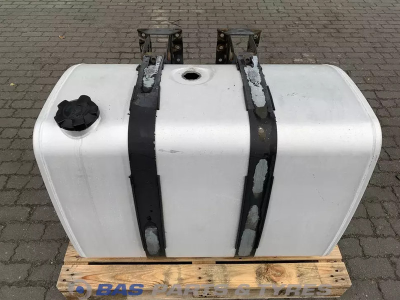 Renault - Fuel tank for Truck: picture 1 Renault - Fuel tank for Truck: picture 1