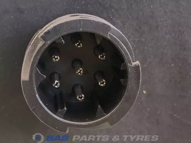 Scania Achterlicht gecomb. rechts Scania 2908051 - Tail light for Truck: picture 3 Scania Achterlicht gecomb. rechts Scania 2908051 - Tail light for Truck: picture 3