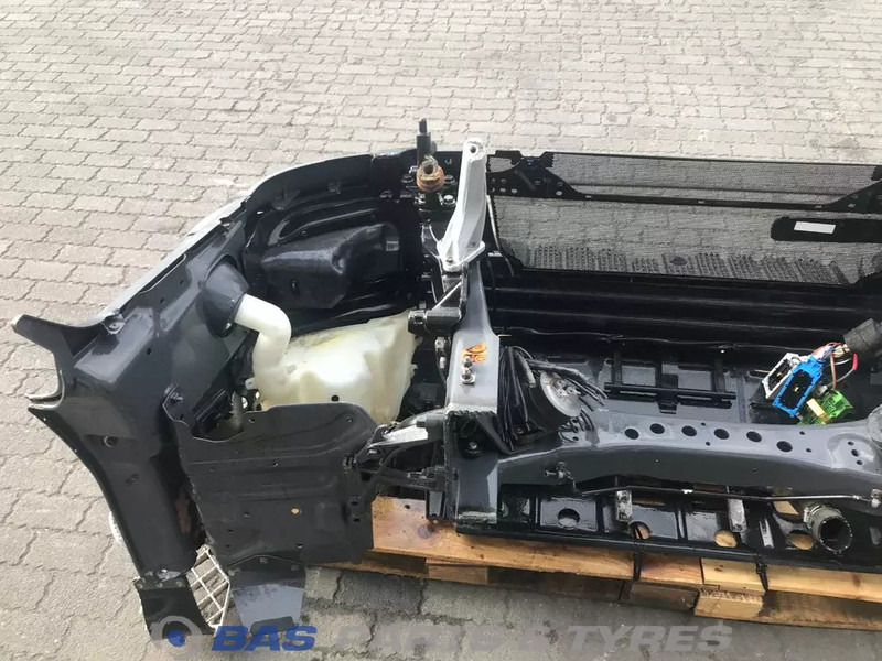 Scania G-Serie - Bumper for Truck: picture 4 Scania G-Serie - Bumper for Truck: picture 4