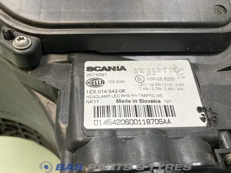 Scania Koplamp Rechts 2674391 - Headlight for Truck: picture 3 Scania Koplamp Rechts 2674391 - Headlight for Truck: picture 3