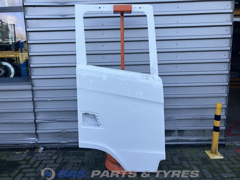 Scania S-Serie NextGen - Door and parts for Truck: picture 1 Scania S-Serie NextGen - Door and parts for Truck: picture 1