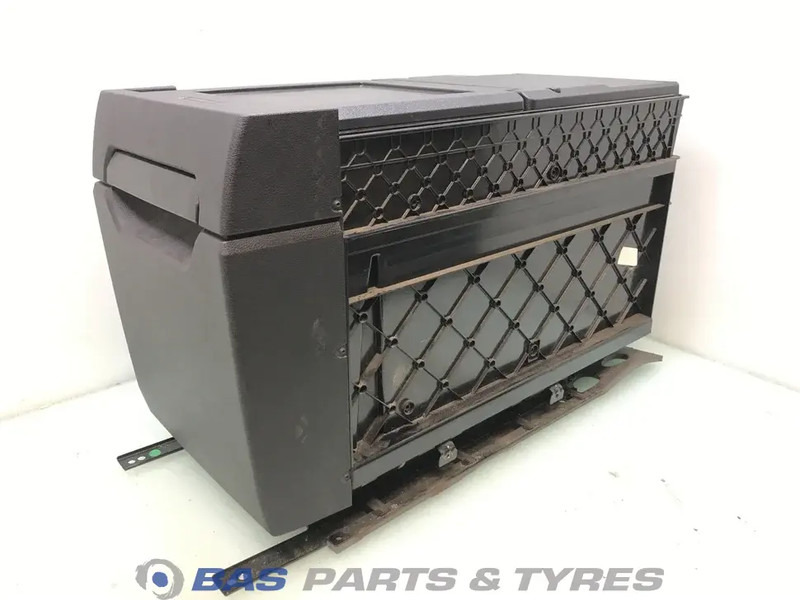 Mercedes-Benz Actros MP4 Koelkast Mercedes 36 Liter A 960 820 03 06 - Spare parts for Truck: picture 2 Mercedes-Benz Actros MP4 Koelkast Mercedes 36 Liter A 960 820 03 06 - Spare parts for Truck: picture 2