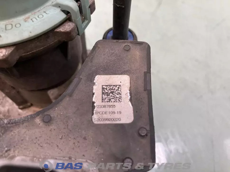 Renault AdBlue pomp Renault 7421679299 - Spare parts for Truck: picture 3 Renault AdBlue pomp Renault 7421679299 - Spare parts for Truck: picture 3