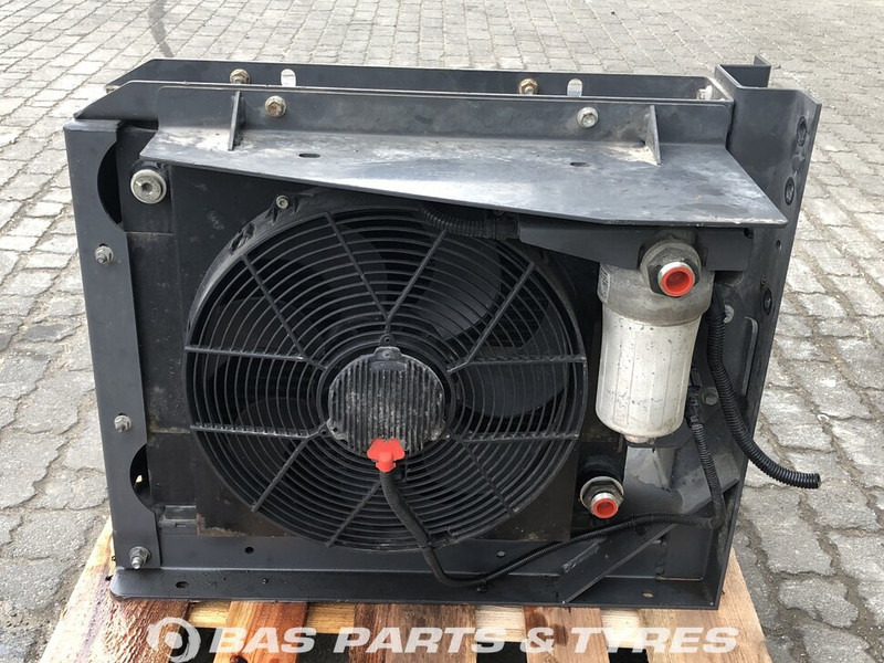 Renault Oliekoeler Renault 7482911483 - Spare parts for Truck: picture 3 Renault Oliekoeler Renault 7482911483 - Spare parts for Truck: picture 3