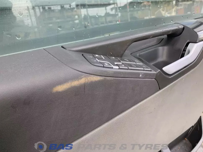 Volvo FH4 - Door and parts for Truck: picture 5 Volvo FH4 - Door and parts for Truck: picture 5