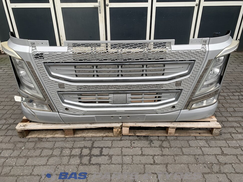 Volvo FH4 - Bumper for Truck: picture 1 Volvo FH4 - Bumper for Truck: picture 1