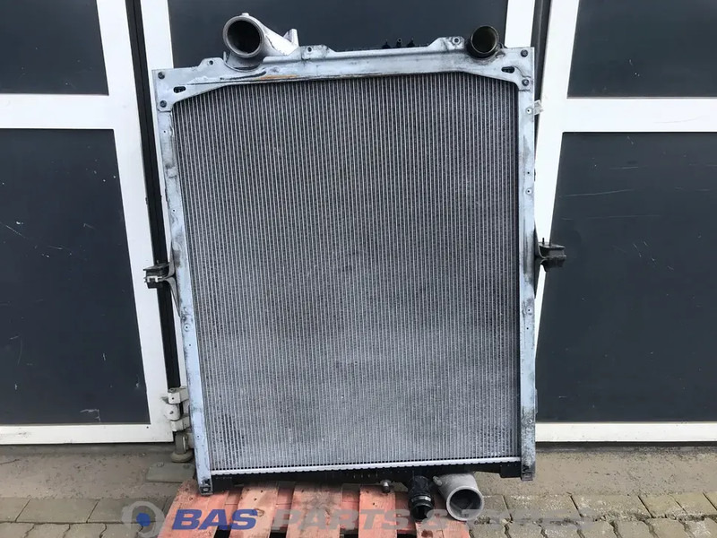 Volvo FH4 - Radiator for Truck: picture 1 Volvo FH4 - Radiator for Truck: picture 1