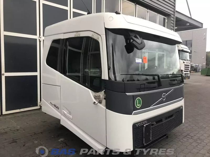 Volvo FH4 Volvo Sleeper Cab L2H1 82271553 - Cab and interior for Truck: picture 2 Volvo FH4 Volvo Sleeper Cab L2H1 82271553 - Cab and interior for Truck: picture 2