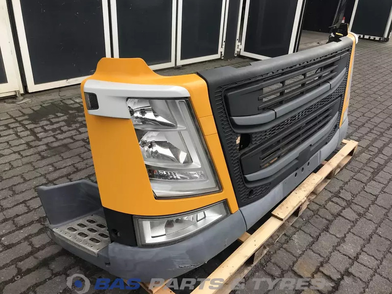 Volvo FM4 - Bumper for Truck: picture 3 Volvo FM4 - Bumper for Truck: picture 3
