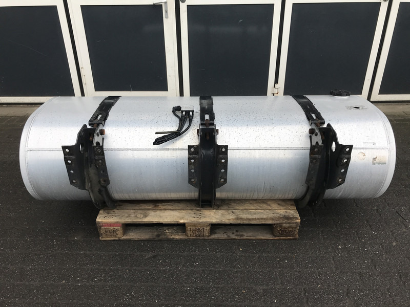 Volvo - Fuel tank for Truck: picture 3 Volvo - Fuel tank for Truck: picture 3
