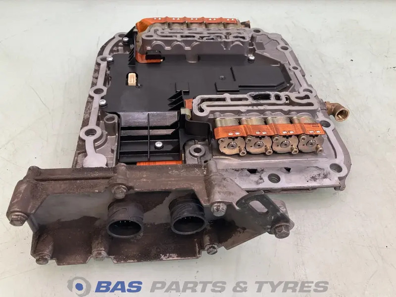 Volvo Versnellingsbakdeksel Volvo 20775873 - Gearbox for Truck: picture 2 Volvo Versnellingsbakdeksel Volvo 20775873 - Gearbox for Truck: picture 2