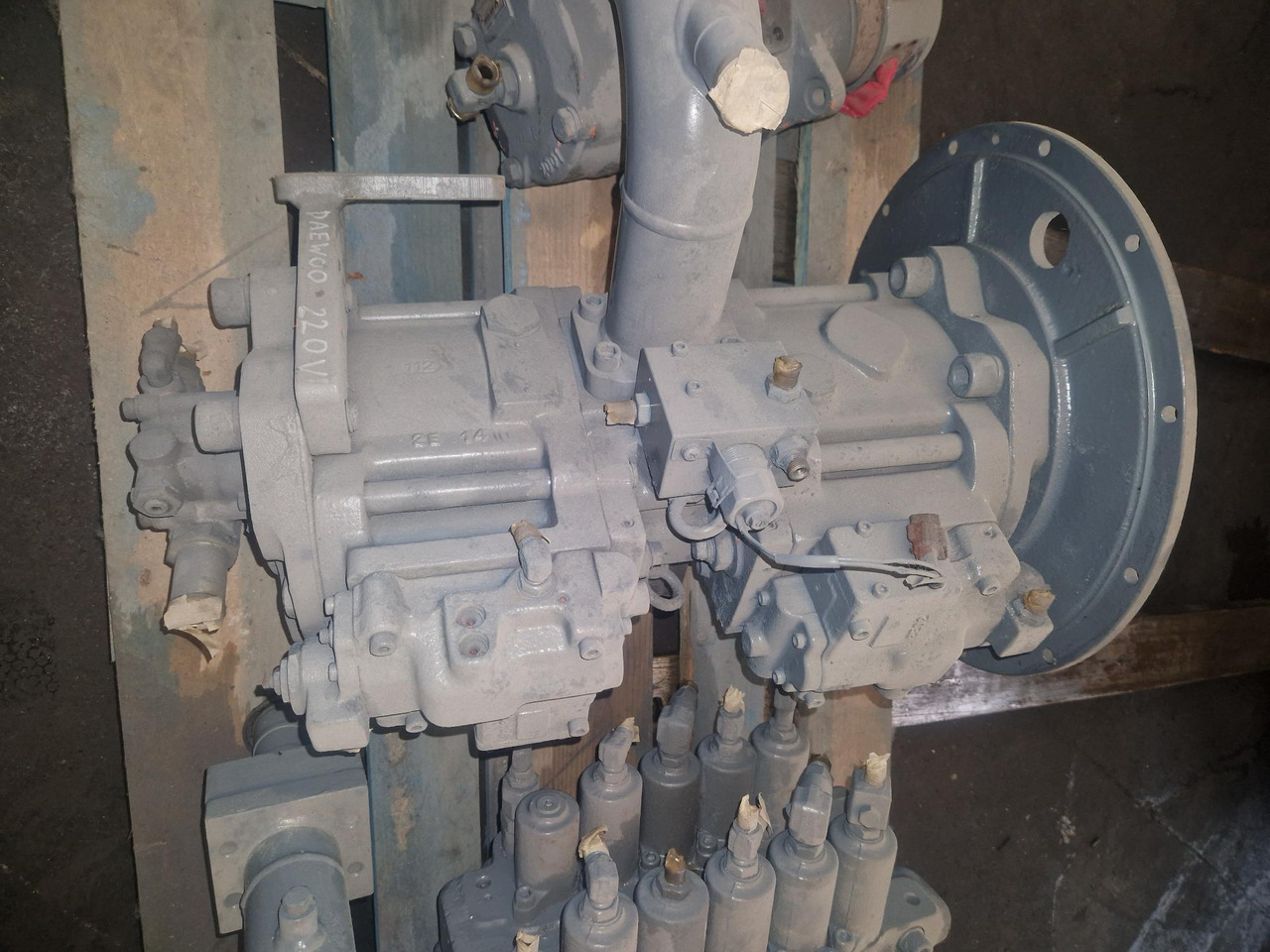 DAEWOO S220LCV - Hydraulic pump for Construction machinery: picture 3 DAEWOO S220LCV - Hydraulic pump for Construction machinery: picture 3