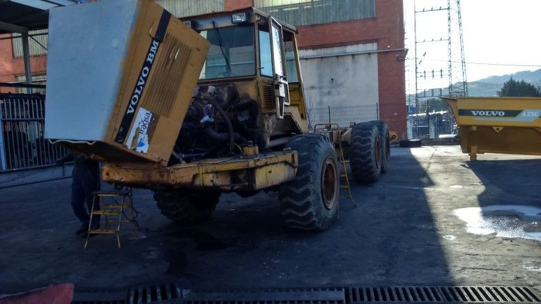 VOLVO A25B (1992) - Articulated dumper: picture 1 VOLVO A25B (1992) - Articulated dumper: picture 1