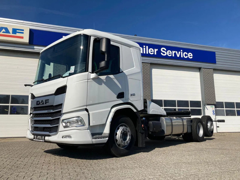 DAF XD 450 FAN CHASSIS SLEEPER CAB PTO STEERING LIFTAXLE 505WB - NEW - Cab chassis truck: picture 5 DAF XD 450 FAN CHASSIS SLEEPER CAB PTO STEERING LIFTAXLE 505WB - NEW - Cab chassis truck: picture 5