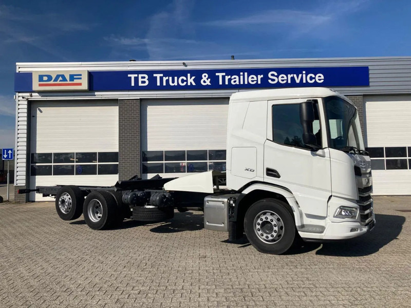 DAF XD 450 FAN CHASSIS SLEEPER CAB PTO STEERING LIFTAXLE 505WB - NEW - Cab chassis truck: picture 4 DAF XD 450 FAN CHASSIS SLEEPER CAB PTO STEERING LIFTAXLE 505WB - NEW - Cab chassis truck: picture 4