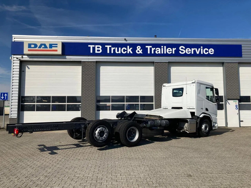 DAF XD 450 FAN CHASSIS SLEEPER CAB PTO STEERING LIFTAXLE 505WB - NEW - Cab chassis truck: picture 3 DAF XD 450 FAN CHASSIS SLEEPER CAB PTO STEERING LIFTAXLE 505WB - NEW - Cab chassis truck: picture 3
