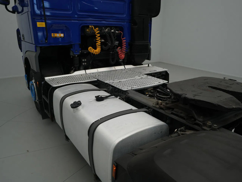 Tractor unit DAF XF 450 FT, Space Cab, PTO: picture 9 Tractor unit DAF XF 450 FT, Space Cab, PTO: picture 9