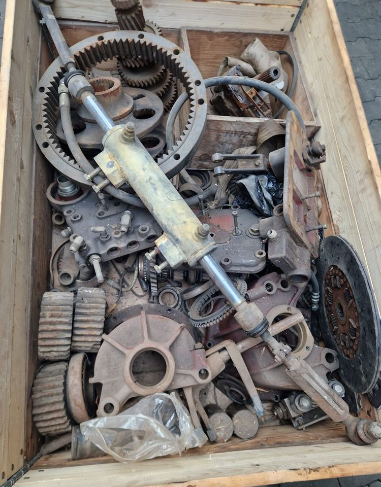 Części do Ciągnika Massey Ferguson MF 3000, 6000 Części do skrzyni biegów - Gearbox and parts for Agricultural machinery: picture 1 Części do Ciągnika Massey Ferguson MF 3000, 6000 Części do skrzyni biegów - Gearbox and parts for Agricultural machinery: picture 1