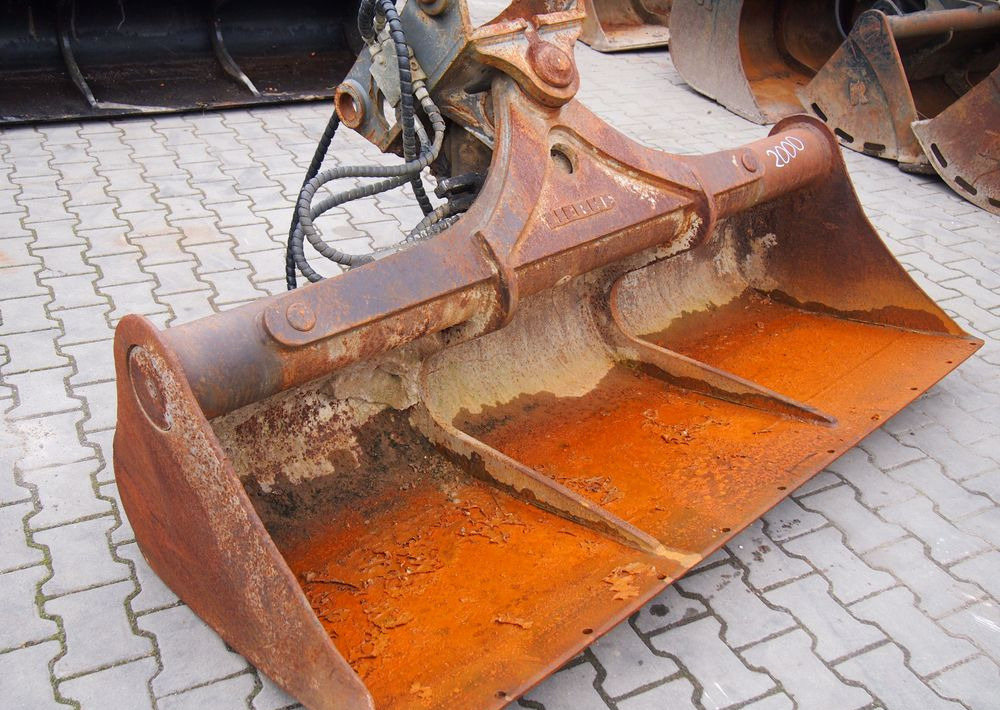 Excavator bucket Łyżka skarpowa (skarpówka) Liebherr Liebherr 2m  Łyżka skarpowa (skarpówka) hydrauliczna: picture 8