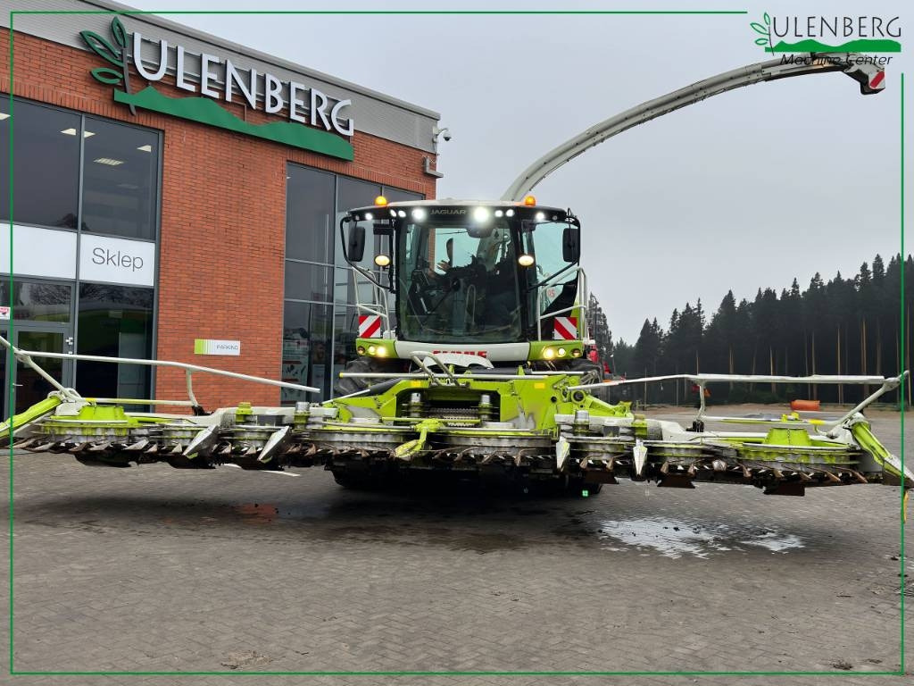 Claas Orbis 900 - Harvester attachment: picture 1 Claas Orbis 900 - Harvester attachment: picture 1
