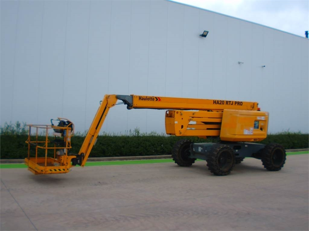 Haulotte HA20RTJ Pro - Articulated boom: picture 2 Haulotte HA20RTJ Pro - Articulated boom: picture 2