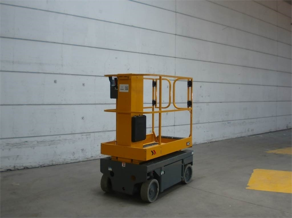 Haulotte STAR 6 - Vertical mast lift: picture 4 Haulotte STAR 6 - Vertical mast lift: picture 4