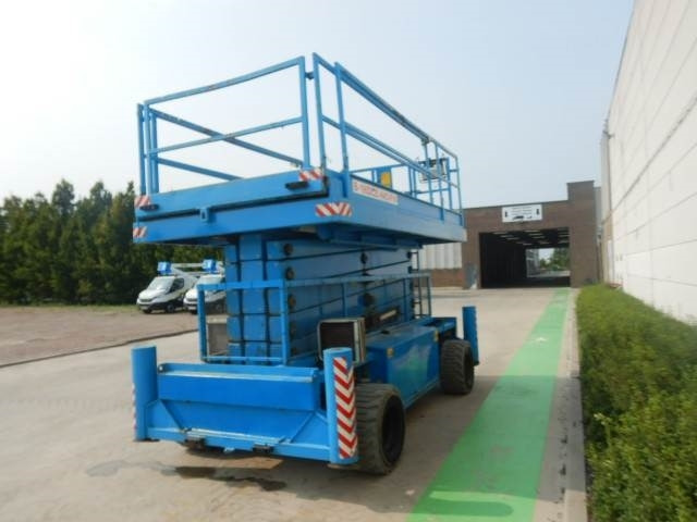Holland Lift B-195DL25 - Scissor lift: picture 4 Holland Lift B-195DL25 - Scissor lift: picture 4