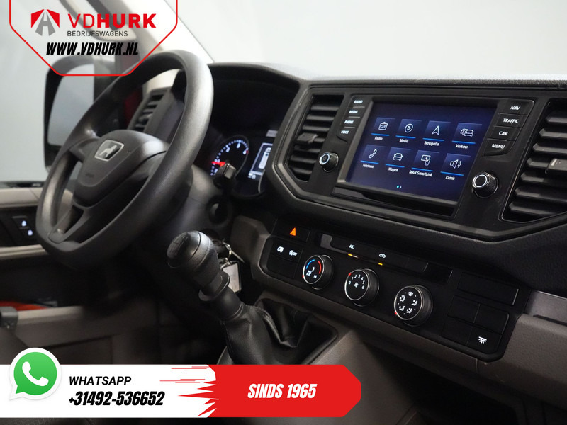 MAN TGE 2.0 TDI L3H2 BPM VRIJ! 3 Pers./ 2.5t Trekverm./ Carplay/ Betimmerd/ Cruise/ Navi/ Camera - Small van: picture 3 MAN TGE 2.0 TDI L3H2 BPM VRIJ! 3 Pers./ 2.5t Trekverm./ Carplay/ Betimmerd/ Cruise/ Navi/ Camera - Small van: picture 3
