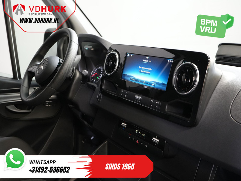 Mercedes-Benz Sprinter 317 CDI Aut. L2H2 BPM VRIJ! LED/ Gev.Stoel/ 270 Gr.Deuren/ Stoelverw./ Navi/ Camera/ PDC/ Cruise/ Airco/ DAB - Panel van: picture 3 Mercedes-Benz Sprinter 317 CDI Aut. L2H2 BPM VRIJ! LED/ Gev.Stoel/ 270 Gr.Deuren/ Stoelverw./ Navi/ Camera/ PDC/ Cruise/ Airco/ DAB - Panel van: picture 3