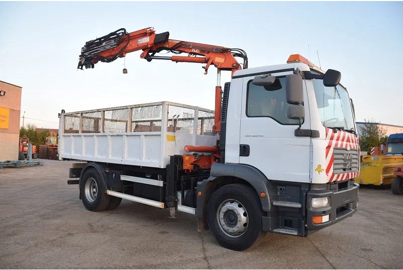 MAN TGM 18.240 - Tipper, Crane truck: picture 4 MAN TGM 18.240 - Tipper, Crane truck: picture 4