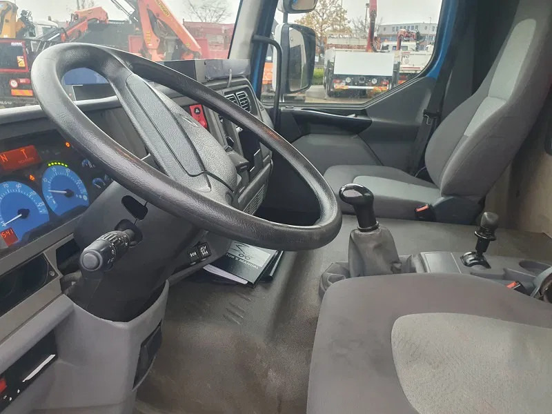 Crane truck Renault DCi 220: picture 6 Crane truck Renault DCi 220: picture 6