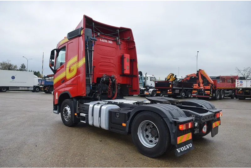 Tractor unit Volvo FH 460: picture 7
