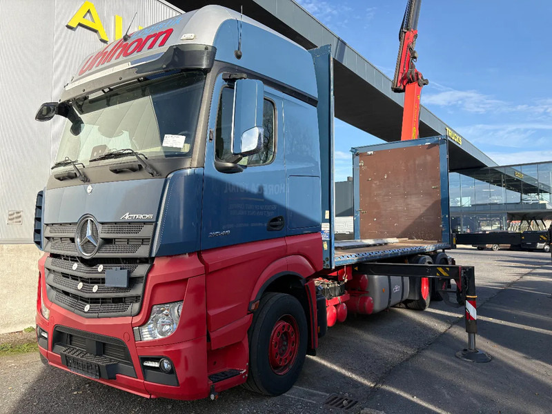Mercedes-Benz Actros 2548 6X2 *Palfinger crane*Cruise control*Airco* - Curtainsider truck, Crane truck: picture 1 Mercedes-Benz Actros 2548 6X2 *Palfinger crane*Cruise control*Airco* - Curtainsider truck, Crane truck: picture 1