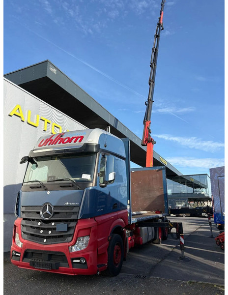 Mercedes-Benz Actros 2548 6X2 *Palfinger crane*Cruise control*Airco* - Curtainsider truck, Crane truck: picture 2 Mercedes-Benz Actros 2548 6X2 *Palfinger crane*Cruise control*Airco* - Curtainsider truck, Crane truck: picture 2