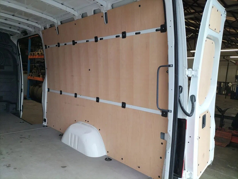 Mercedes-Benz Binnenbekleding L2H2 Sprinter - Cab and interior for Commercial vehicle: picture 3 Mercedes-Benz Binnenbekleding L2H2 Sprinter - Cab and interior for Commercial vehicle: picture 3