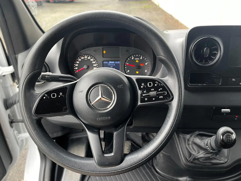Mercedes-Benz Sprinter 315 *L3H2*Achteruitrijcamera*Attention Assist*Airconditioning*DAB-radio - Panel van: picture 4 Mercedes-Benz Sprinter 315 *L3H2*Achteruitrijcamera*Attention Assist*Airconditioning*DAB-radio - Panel van: picture 4