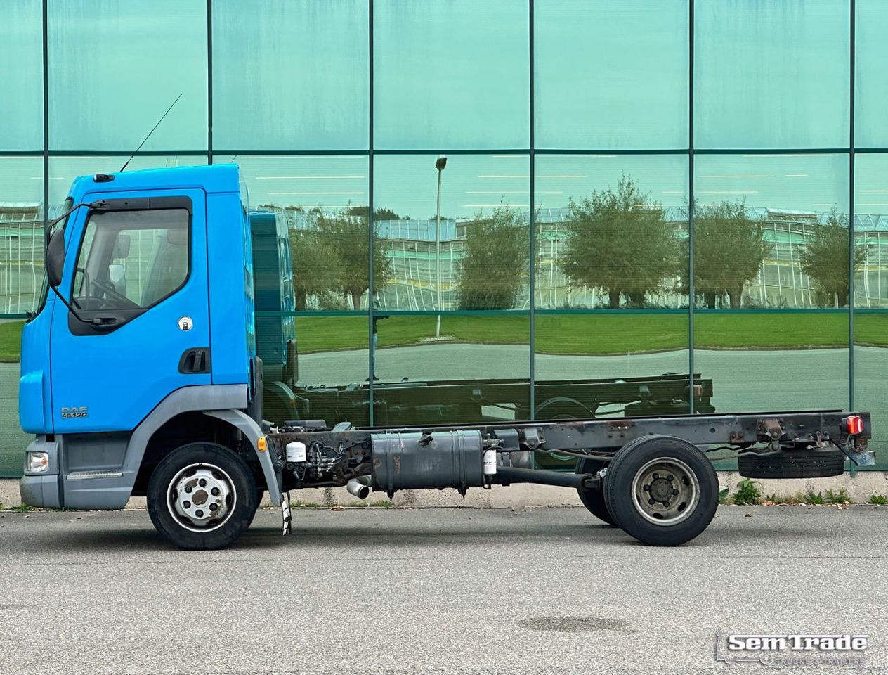 DAF LF 45.130 Euro 3 Manual Gearbox Holland-Truck - Cab chassis truck: picture 2 DAF LF 45.130 Euro 3 Manual Gearbox Holland-Truck - Cab chassis truck: picture 2