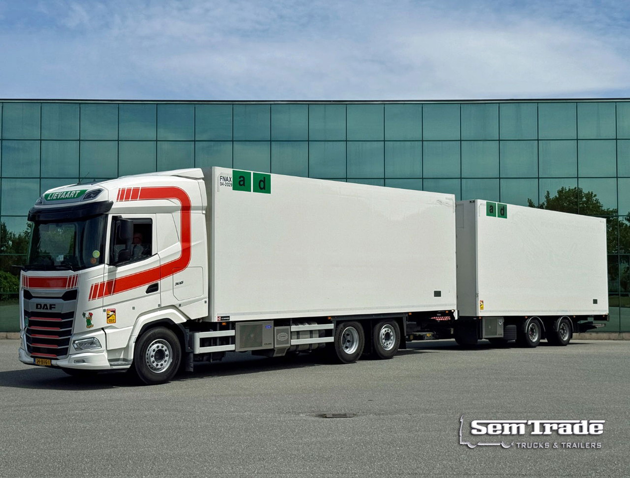 DAF XF 480 FAR Frigo Combi 50 CC 2x Lift Carrier TRS Iceland TOP Condition NL Combi - Refrigerator truck: picture 2 DAF XF 480 FAR Frigo Combi 50 CC 2x Lift Carrier TRS Iceland TOP Condition NL Combi - Refrigerator truck: picture 2