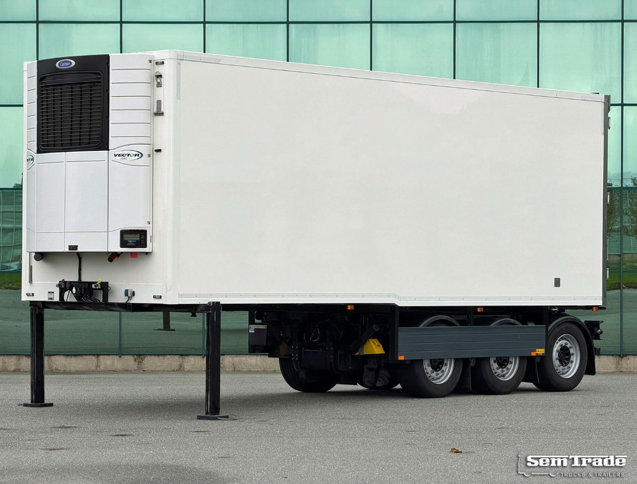 DRACO B-Double Heiwo BAK Carrier Vector 1550 LZV Lift+Stuur AS Nieuw Staat - Refrigerator semi-trailer: picture 1 DRACO B-Double Heiwo BAK Carrier Vector 1550 LZV Lift+Stuur AS Nieuw Staat - Refrigerator semi-trailer: picture 1