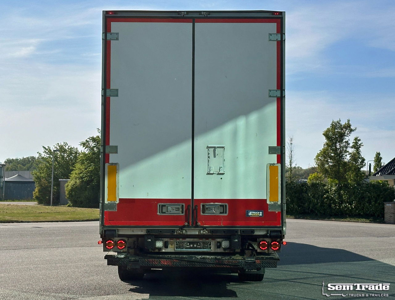 Scania R580 V8 6X2 Euro 6 Retarder Full AIR Full Options Combi - Refrigerator truck: picture 4 Scania R580 V8 6X2 Euro 6 Retarder Full AIR Full Options Combi - Refrigerator truck: picture 4
