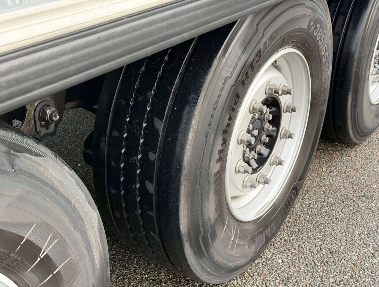 Refrigerator semi-trailer Schmitz Cargobull SCBS3B Thermo King SLXi 300 Only 502 Engine Hours Lift Axle Super Condition: picture 15 Refrigerator semi-trailer Schmitz Cargobull SCBS3B Thermo King SLXi 300 Only 502 Engine Hours Lift Axle Super Condition: picture 15