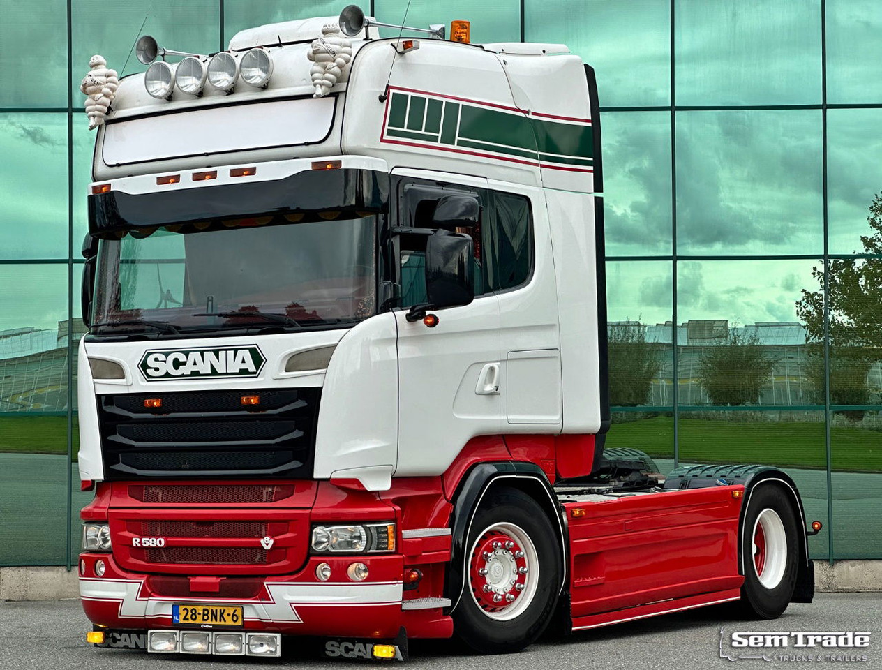 Scania R580 V8 Topline King OF THE Road Retarder Full AIR Special Interior 2X Tanks Super Condition - Tractor unit: picture 1 Scania R580 V8 Topline King OF THE Road Retarder Full AIR Special Interior 2X Tanks Super Condition - Tractor unit: picture 1