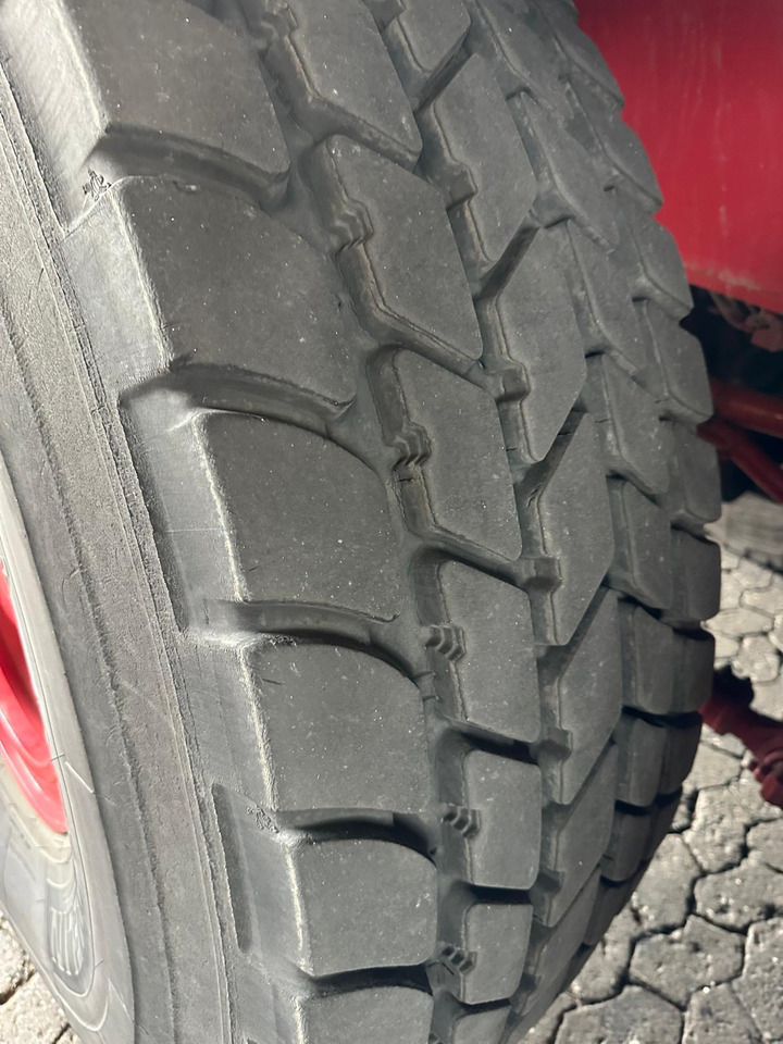 LIEBHERR LTM 1070-4.2 - Mobile crane: picture 5 LIEBHERR LTM 1070-4.2 - Mobile crane: picture 5