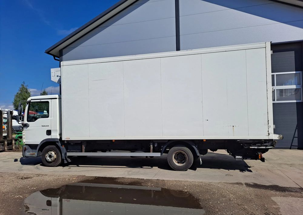 MAN TGL 12.220 Chłodnia agregat WKD-II SR - Refrigerator truck: picture 1 MAN TGL 12.220 Chłodnia agregat WKD-II SR - Refrigerator truck: picture 1