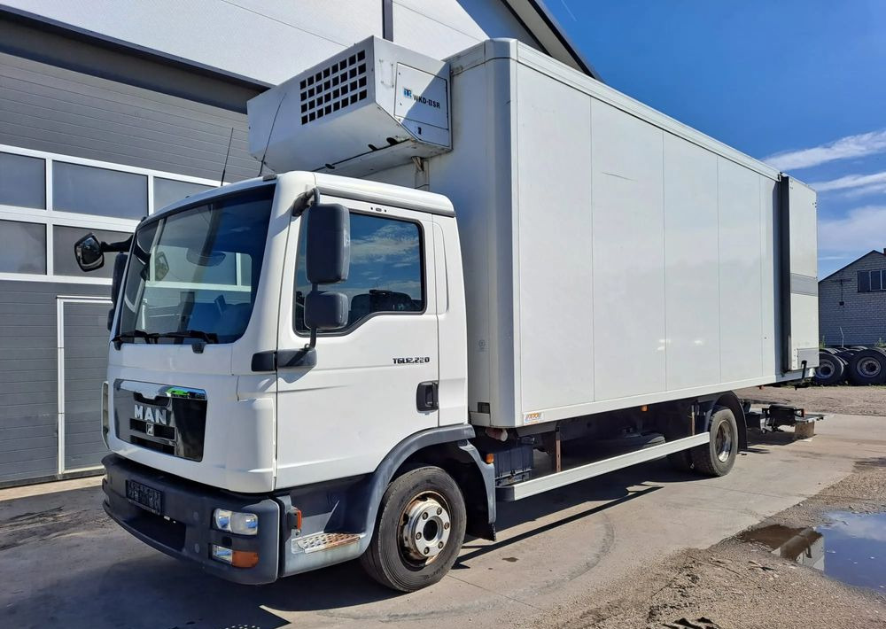 MAN TGL 12.220 Chłodnia agregat WKD-II SR - Refrigerator truck: picture 2 MAN TGL 12.220 Chłodnia agregat WKD-II SR - Refrigerator truck: picture 2