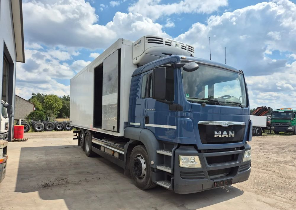 MAN TGS 26.400 Euro 5 Hakówka Agregat Thermo King MD300 - Refrigerator truck: picture 3 MAN TGS 26.400 Euro 5 Hakówka Agregat Thermo King MD300 - Refrigerator truck: picture 3