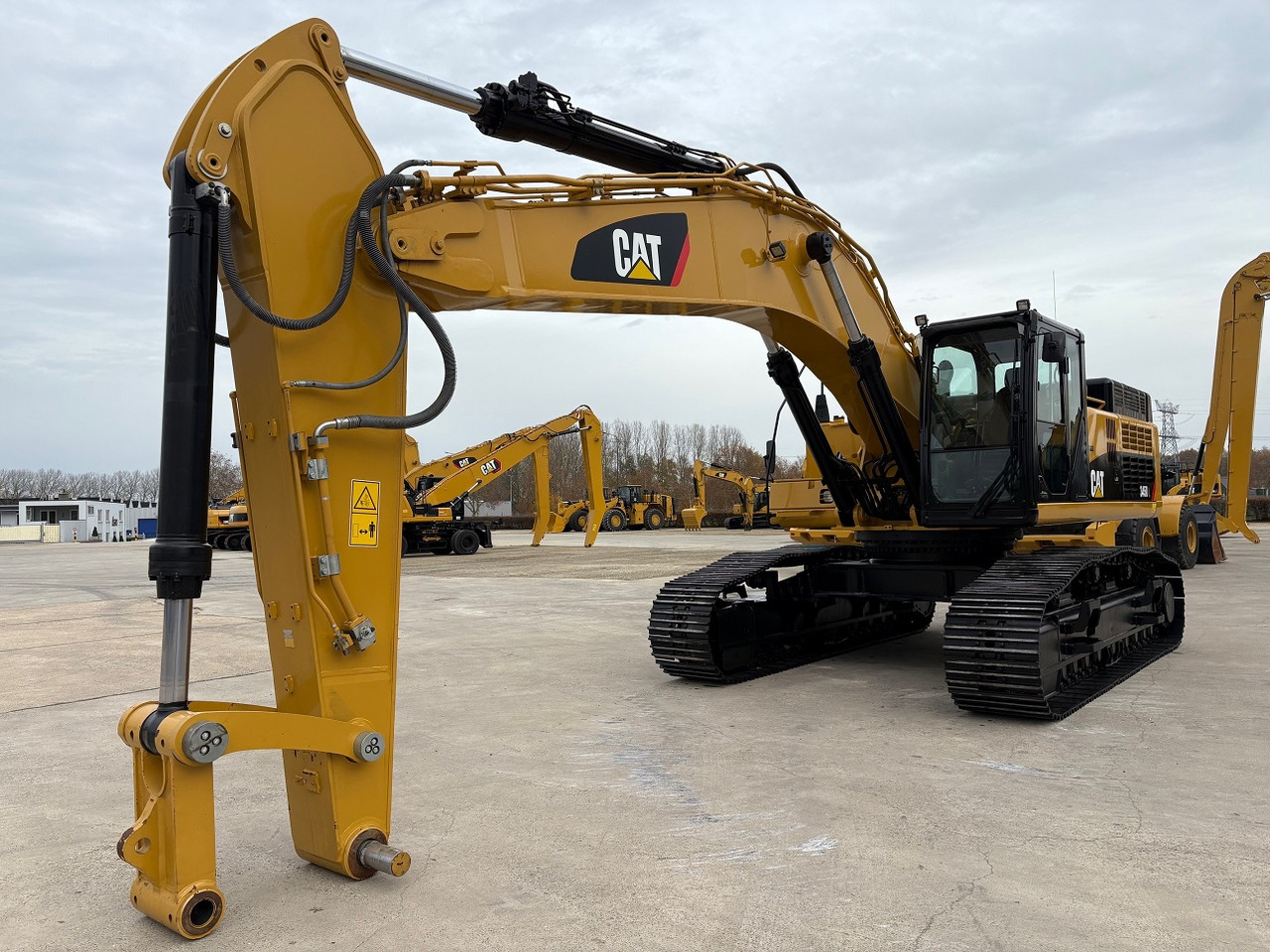 CATERPILLAR 345DL - Crawler excavator: picture 3 CATERPILLAR 345DL - Crawler excavator: picture 3